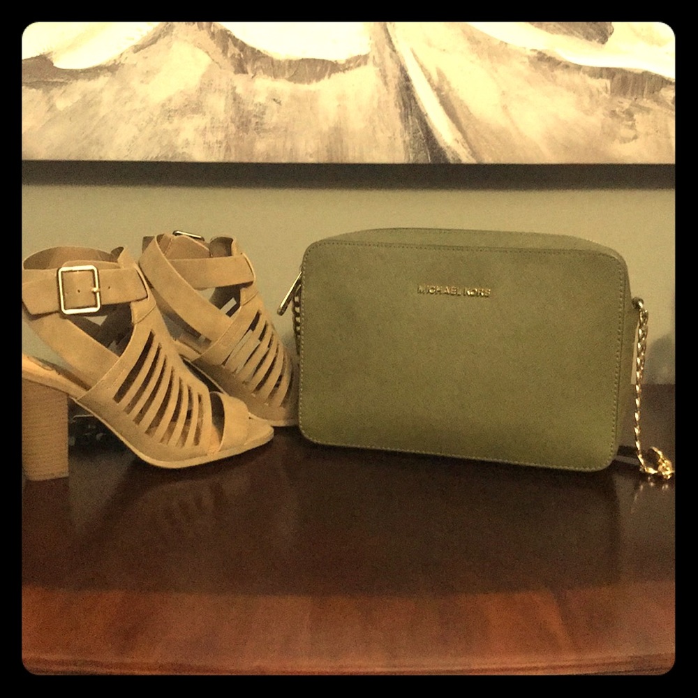 Michael kors crossbody purse